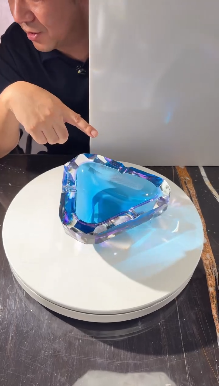 摆件紫罗兰宝石蓝刻面雪茄缸