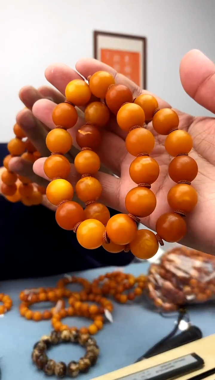 【闪购商品】蜜蜡珠宝奇石未镶嵌假一罚十，多样性发一件