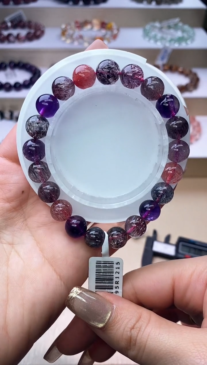 【闪购商品】水晶手链未镶嵌黑加仑超七9m+