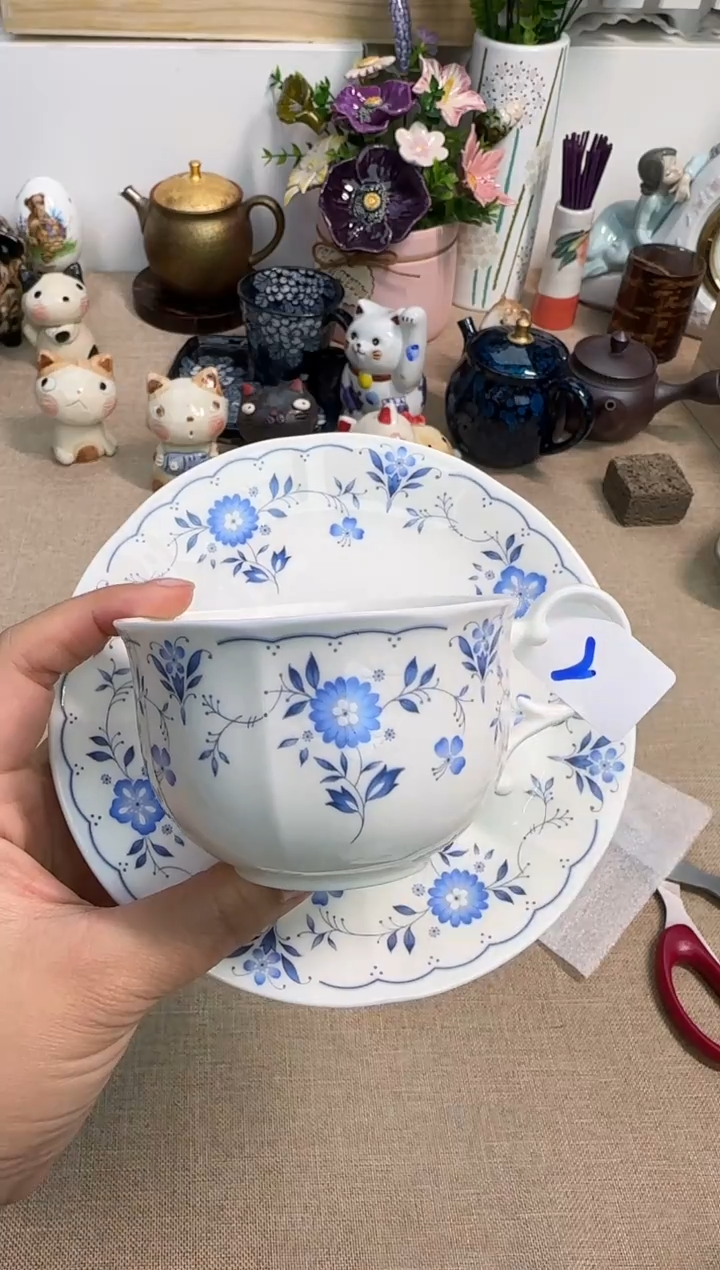 瓷片泡泡家的瓷器真好看