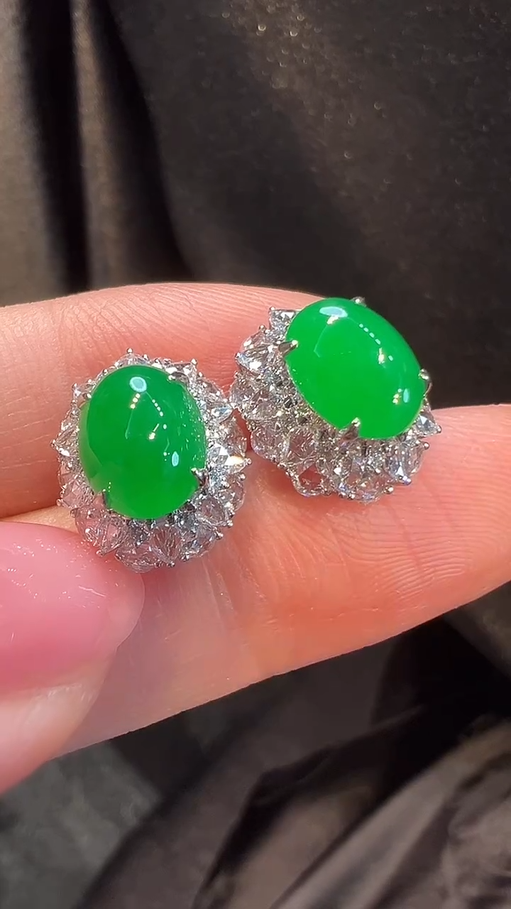 18K金镶嵌翡翠耳饰L6