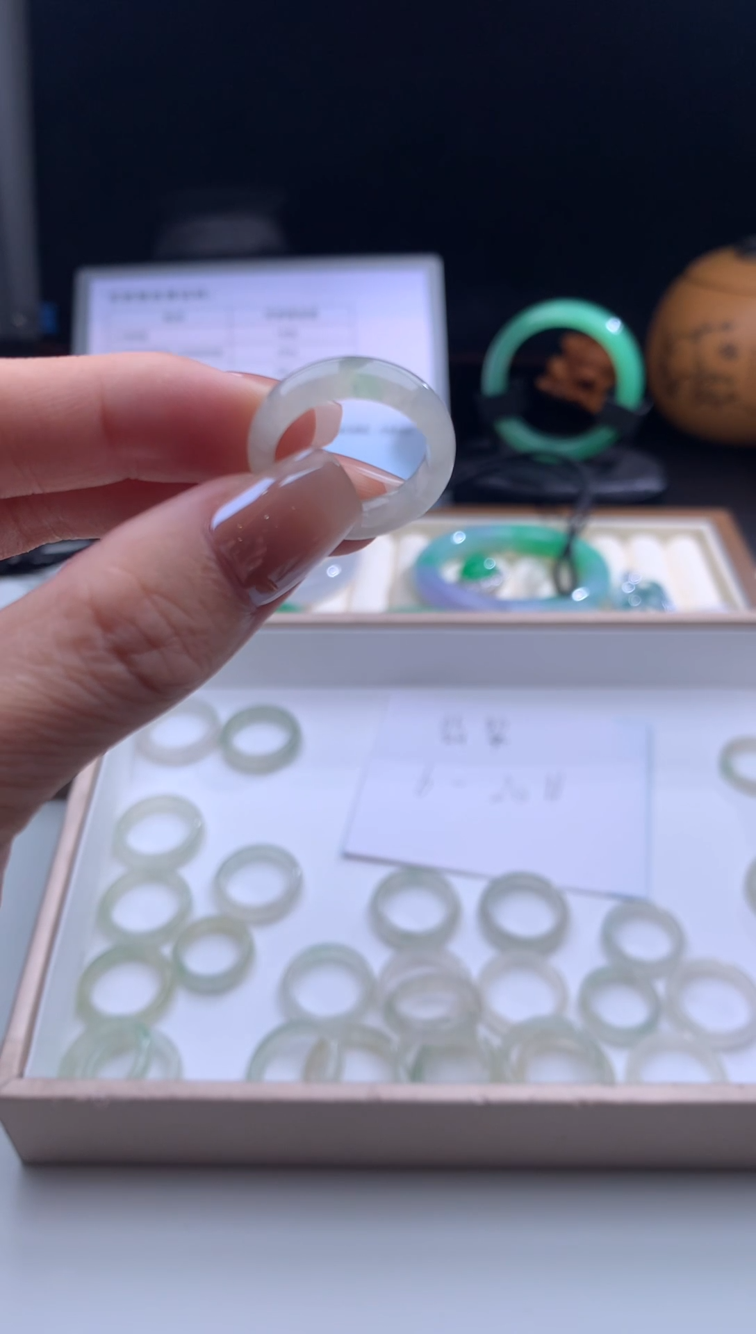 未镶嵌戒圈翡翠天然A货翡翠戒圈