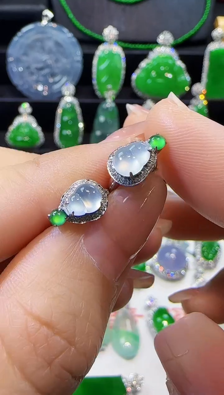 【闪购商品】翡翠耳饰18K金镶嵌耳包