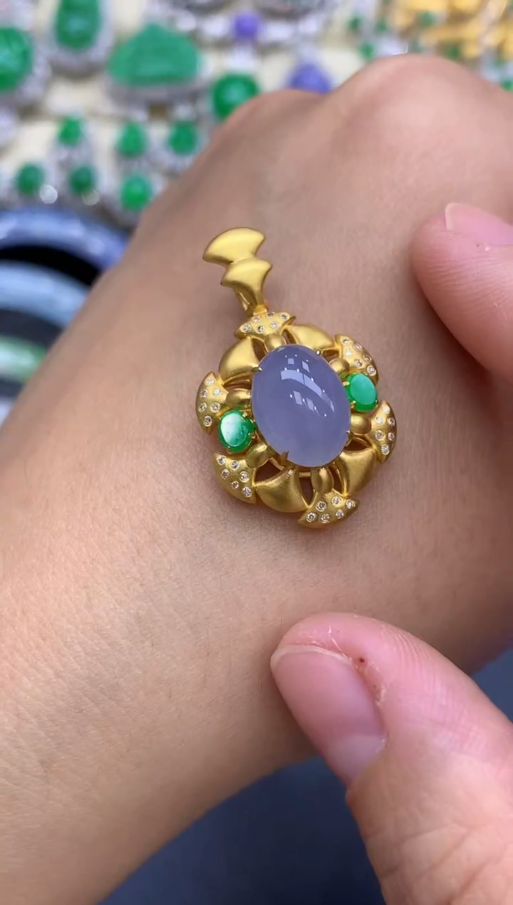 颈饰18K金镶嵌翡翠464-中国好珍宝