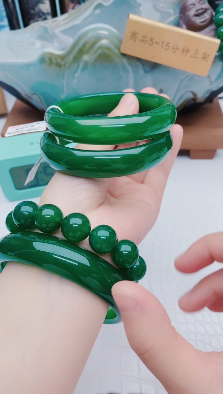 【闪购商品】玛瑙/玉髓手镯未镶嵌玛瑙手镯