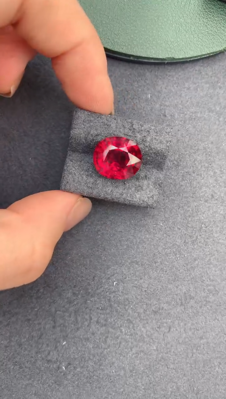 裸石未镶嵌碧玺8.8ct卢比莱