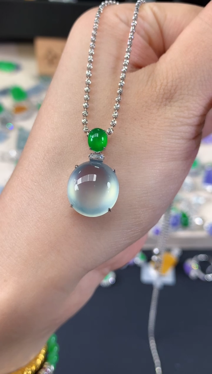 翡翠18K金镶嵌吊坠(不含链)A117|39800