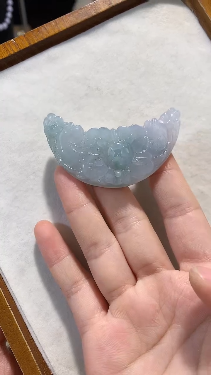 颈饰未镶嵌翡翠吊坠