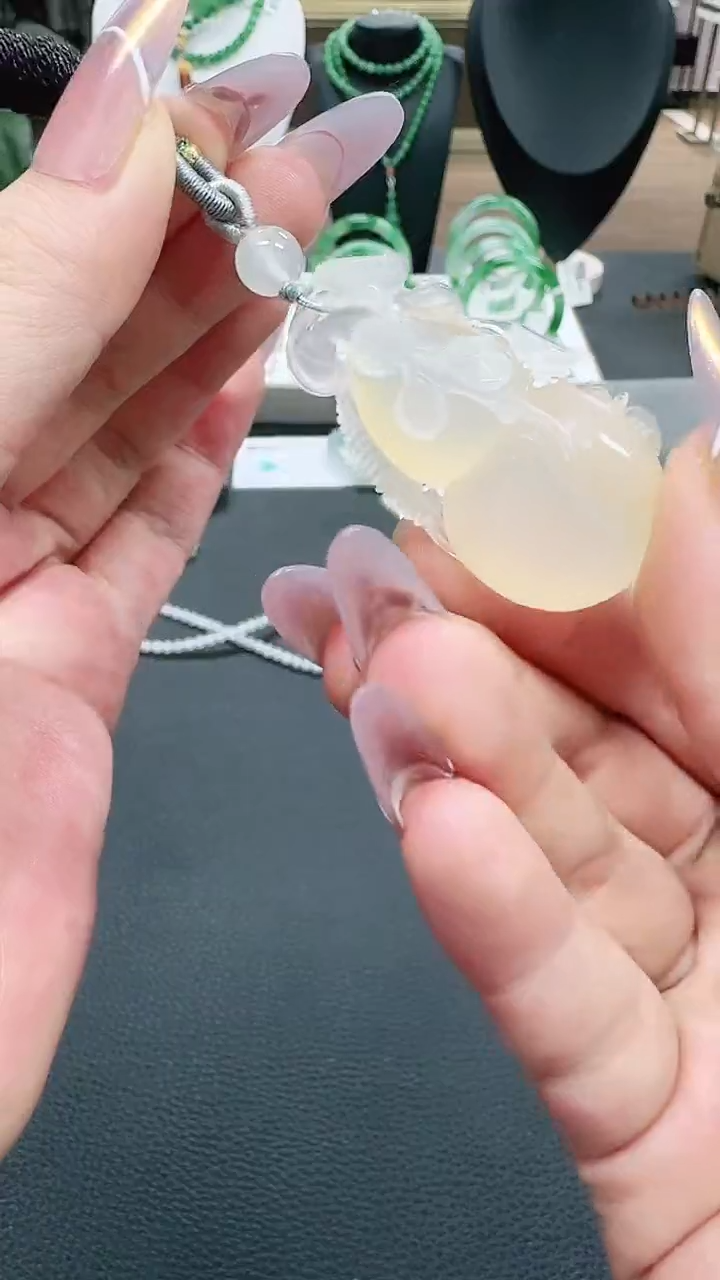 未镶嵌1石英质玉（非洲翠）/1189