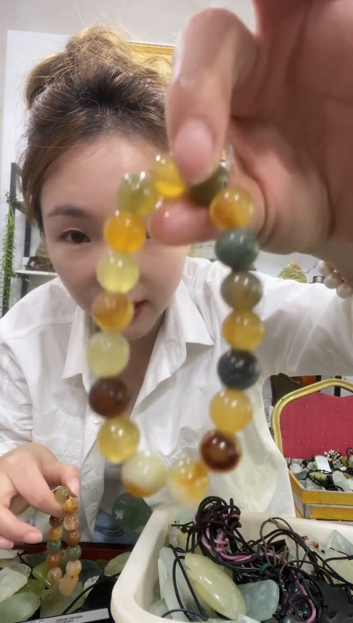 岫玉未镶嵌手串·