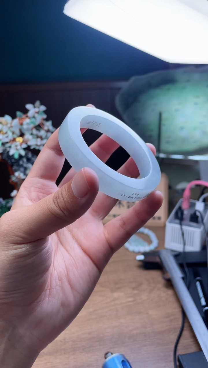 【闪购商品】定制翡翠手镯未镶嵌定制