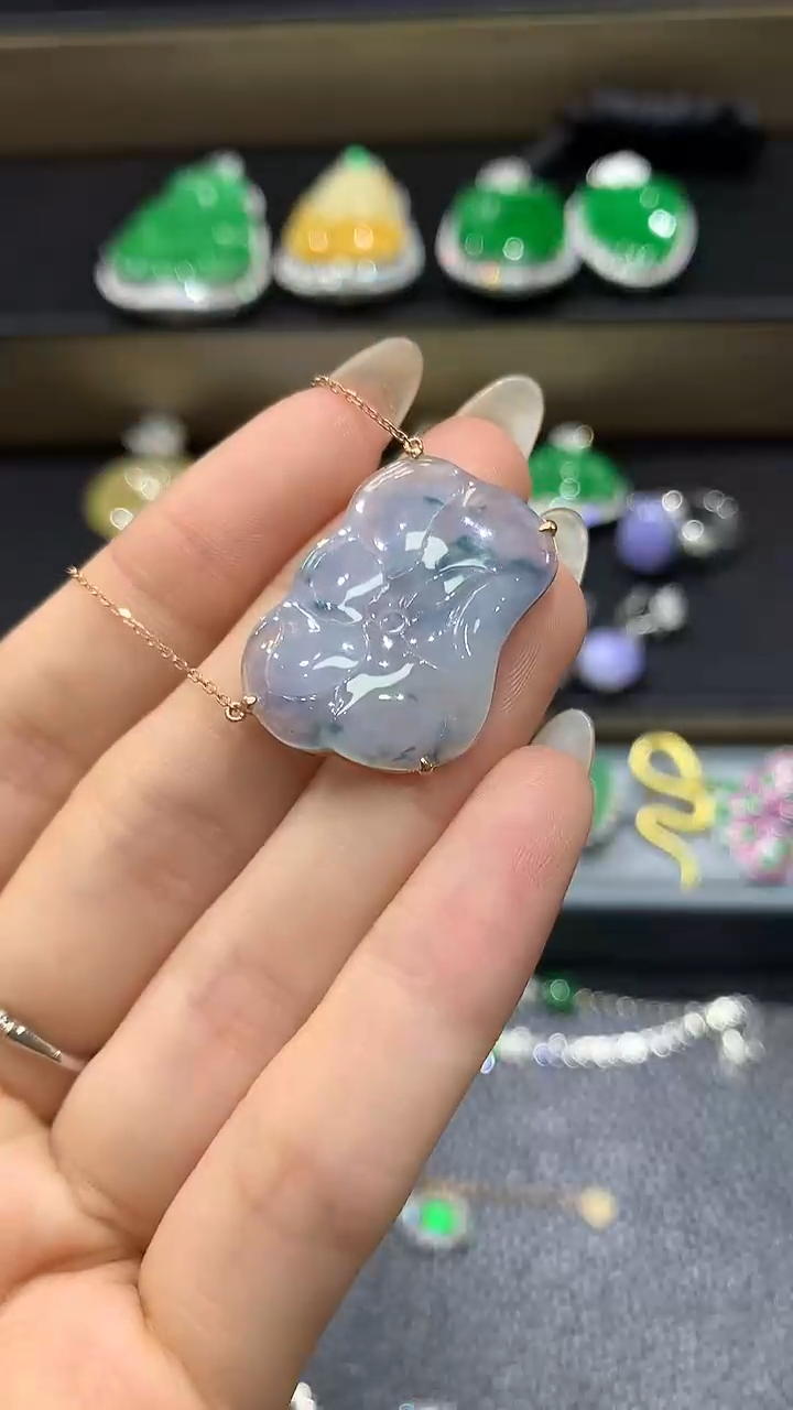 【闪购商品】翡翠吊坠(赠链)18K金镶嵌4团购