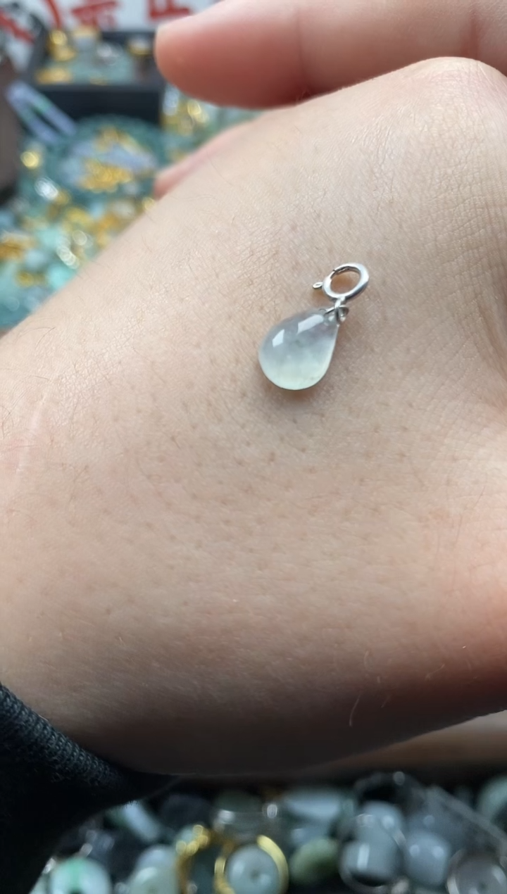 【闪购商品】翡翠颈饰未镶嵌哥哥