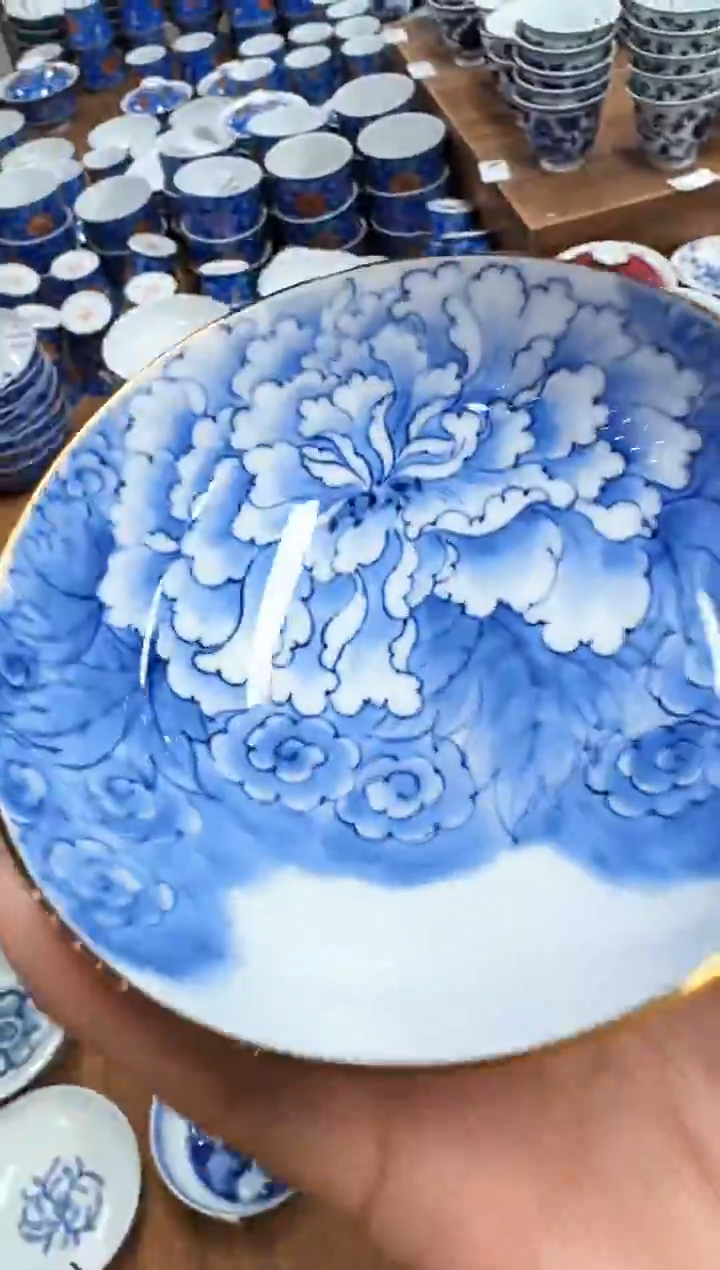 千万仓库 早点炸完回家过年 茶具