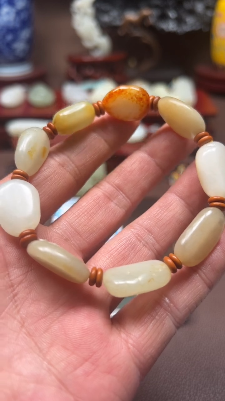 颈饰未镶嵌和田玉2