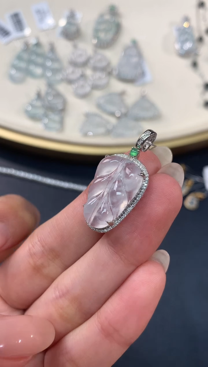 【闪购商品】翡翠吊坠(不含链)18K金镶嵌A365|3980