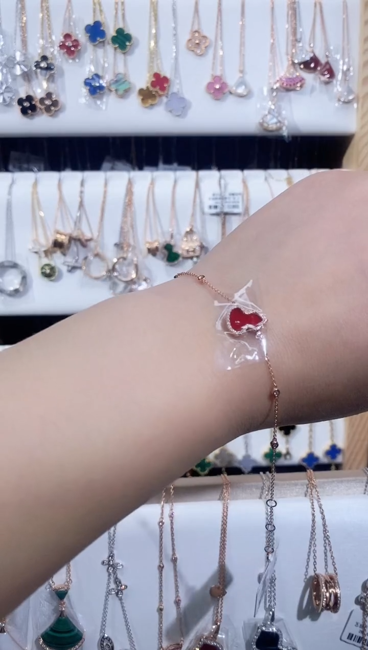 【闪购商品】钻石手链18K金镶嵌钻石k枚