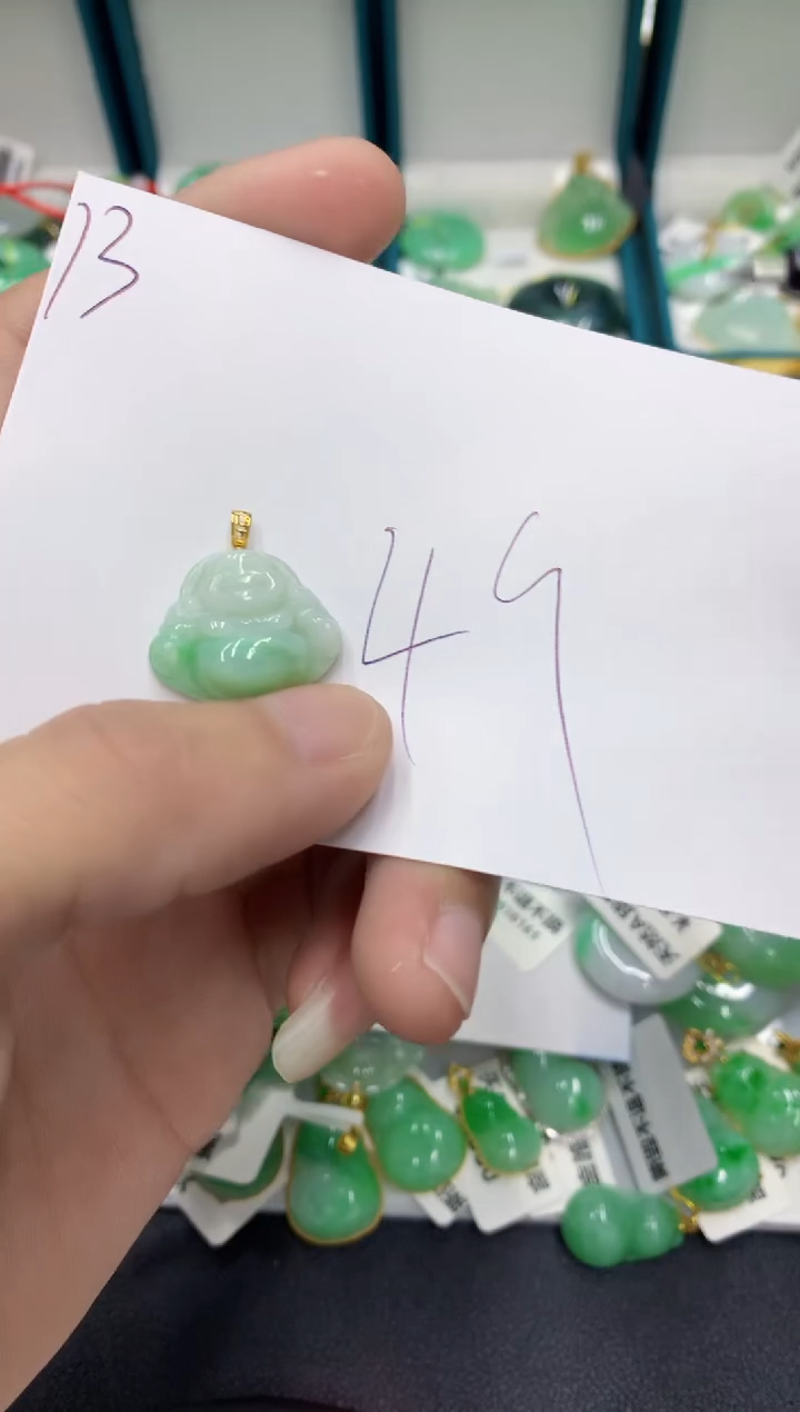 【闪购商品】翡翠颈饰18K金镶嵌翡翠