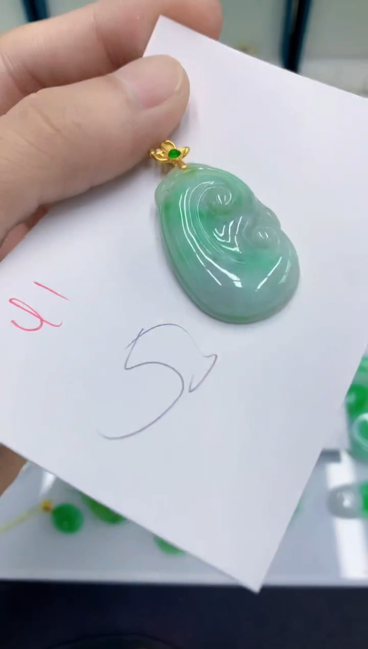 翡翠未镶嵌颈饰111111