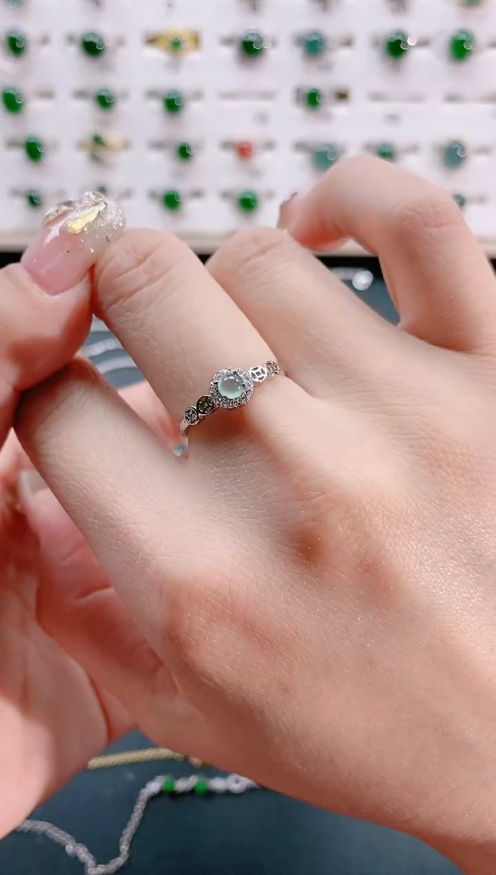 【闪购商品】翡翠戒指银S925镶嵌天然翡翠