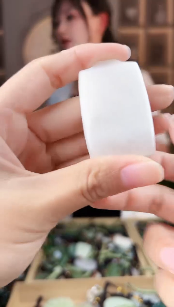 颈饰未镶嵌和田玉拍一发一，多样性发货