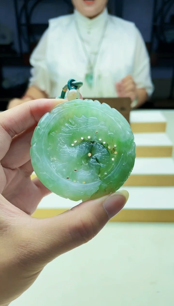 颈饰未镶嵌翡翠09050225