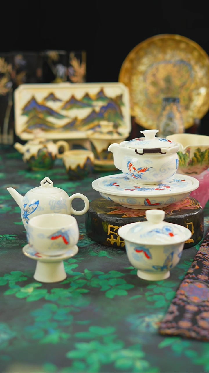 【闪购商品】白色蝴蝶···········小一套