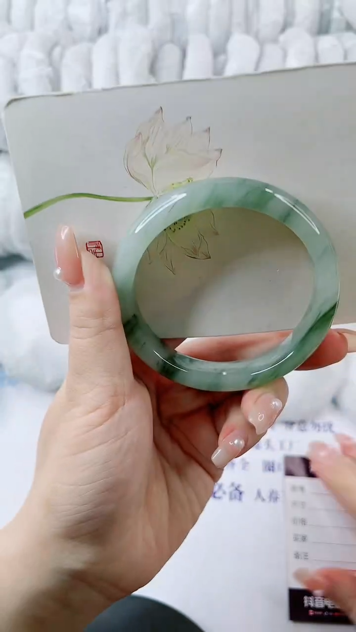 【闪购商品】石英质玉手镯未镶嵌0514948919-多样性发货