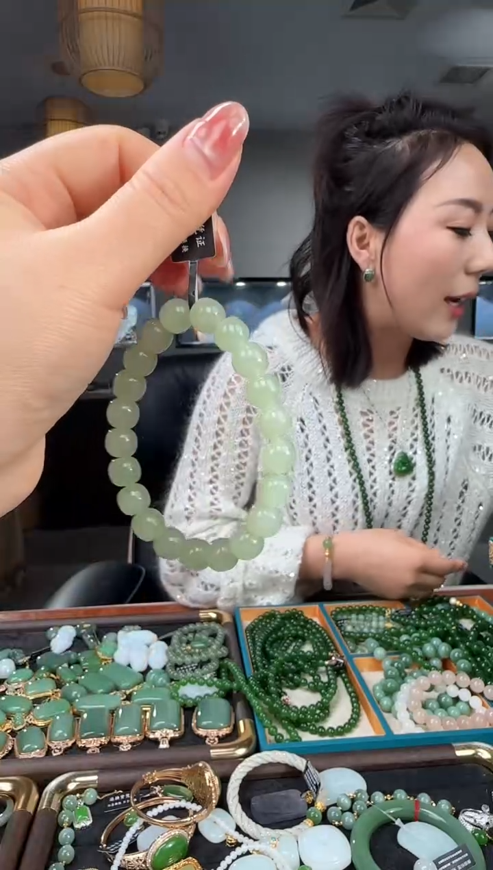 未镶嵌手链和田玉1