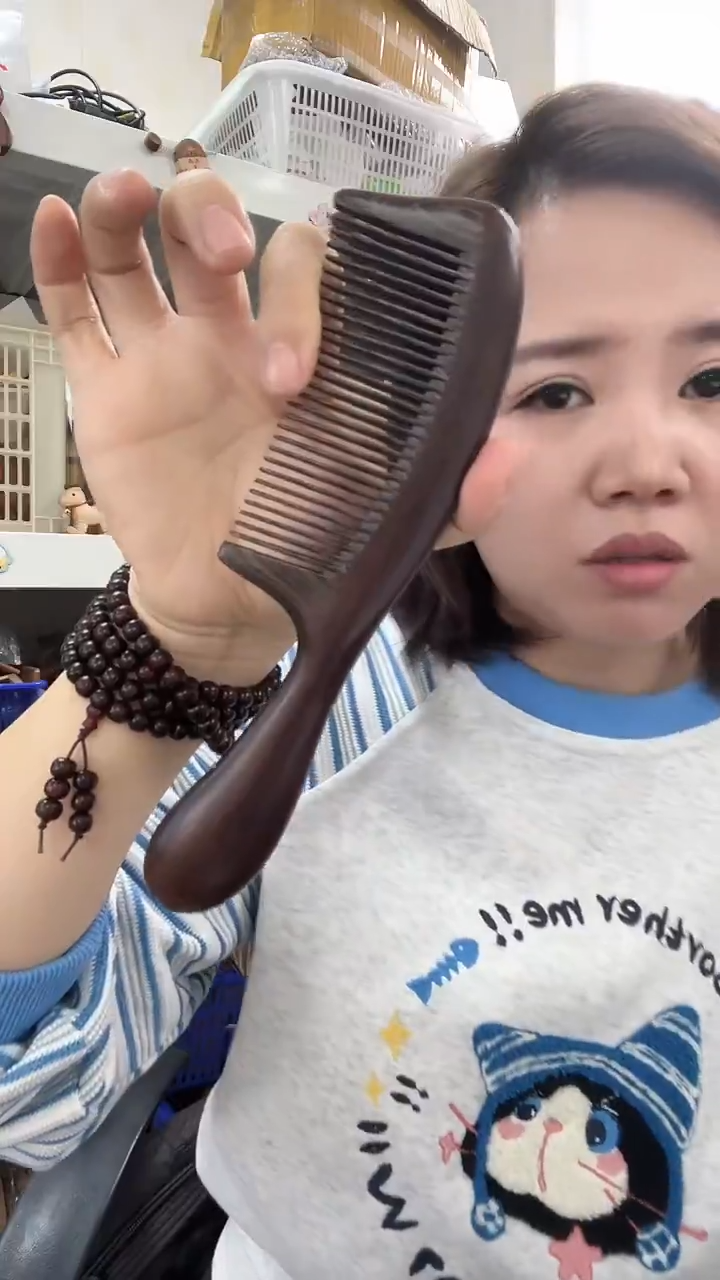 有机玻璃细齿长兵梳