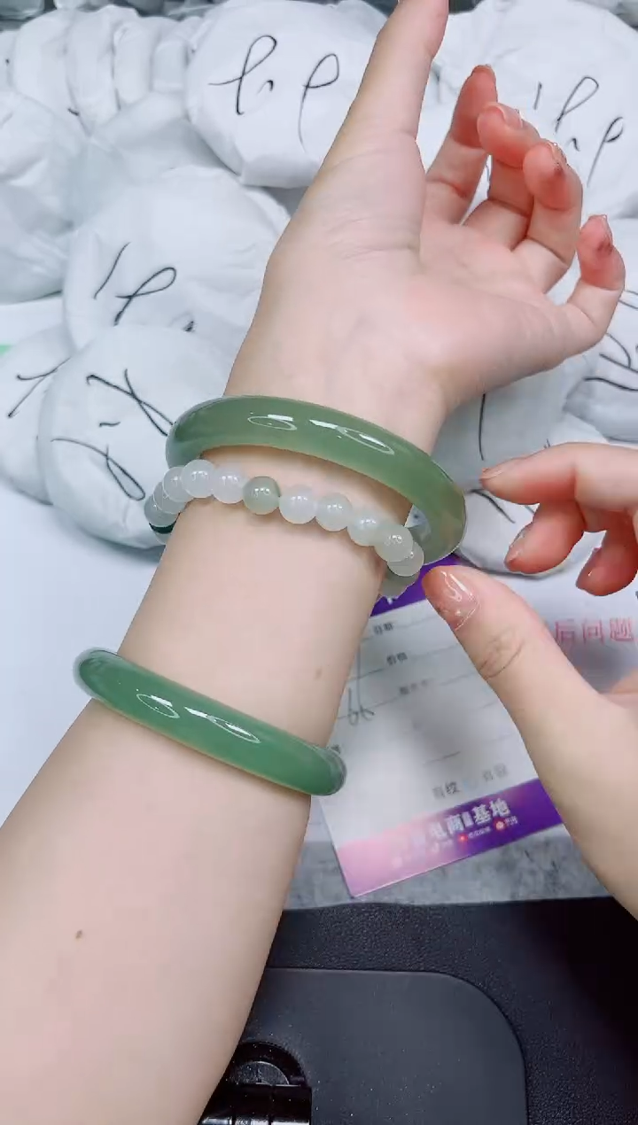 石英质玉手镯未镶嵌239-60