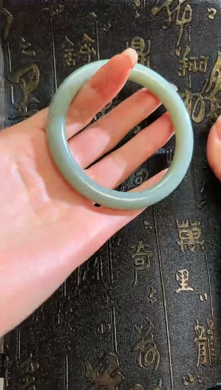 【闪购商品】和田玉手镯未镶嵌61圈口