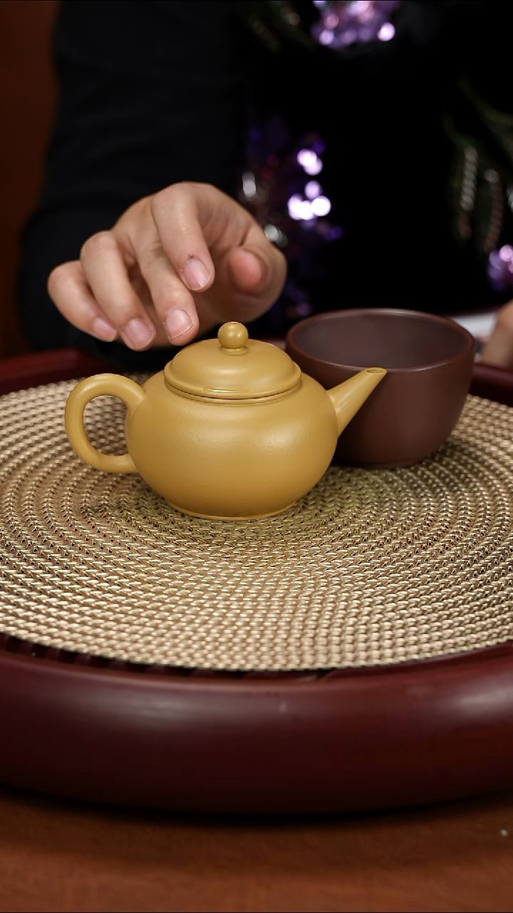 茶壶紫砂顾依萍 水平 杯子