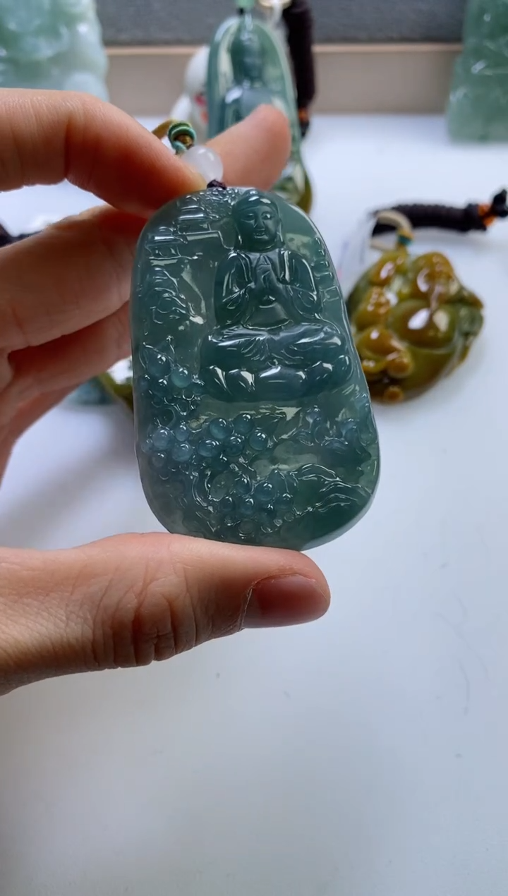 【闪购商品】翡翠挂件未镶嵌           