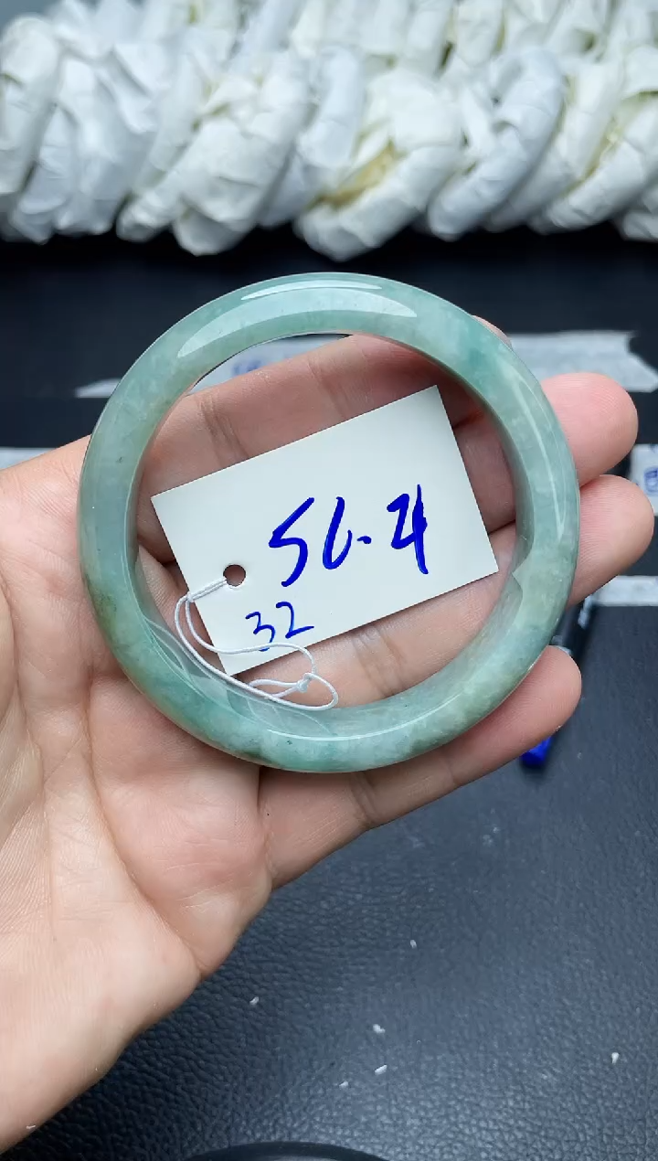 翡翠手镯未镶嵌32