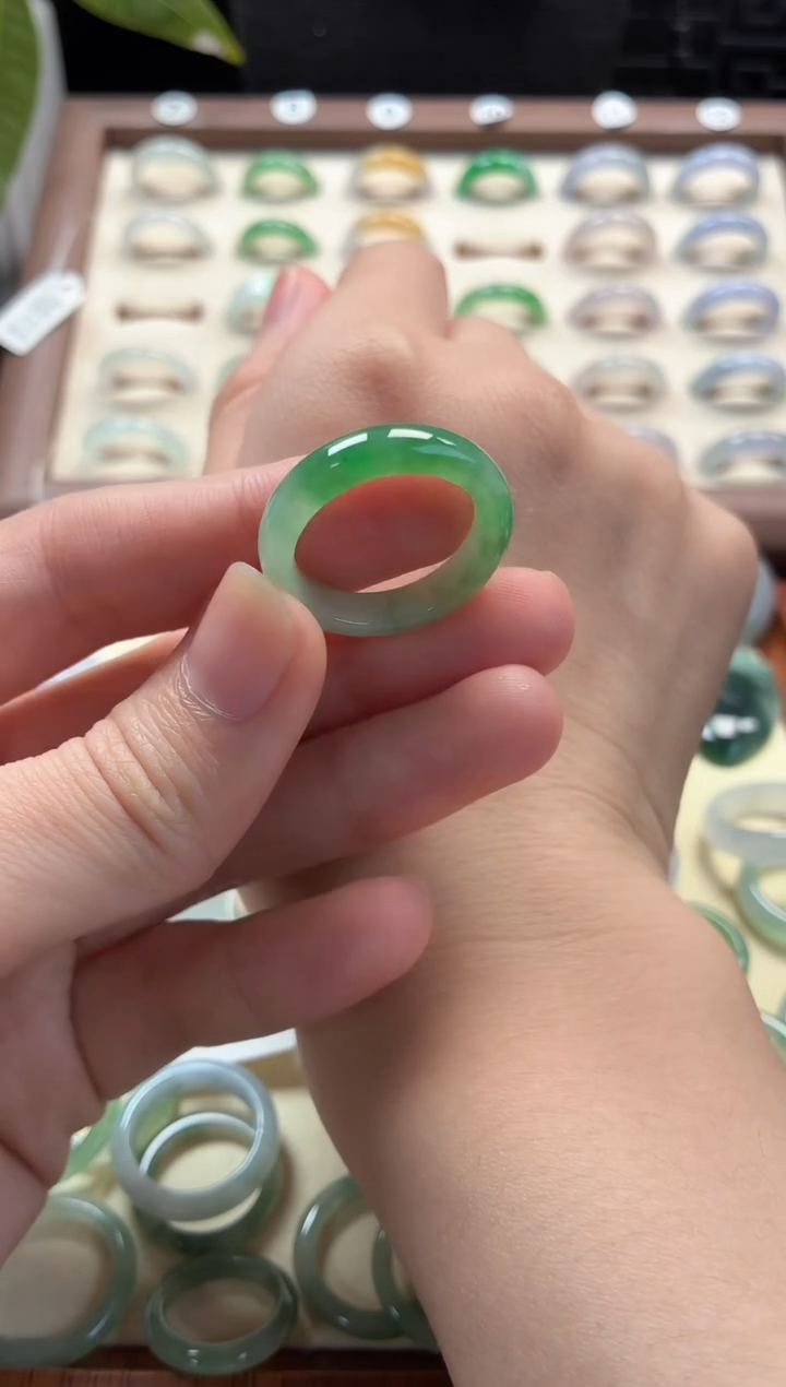 未镶嵌定制翡翠圈口18号  48小时鉴赏期