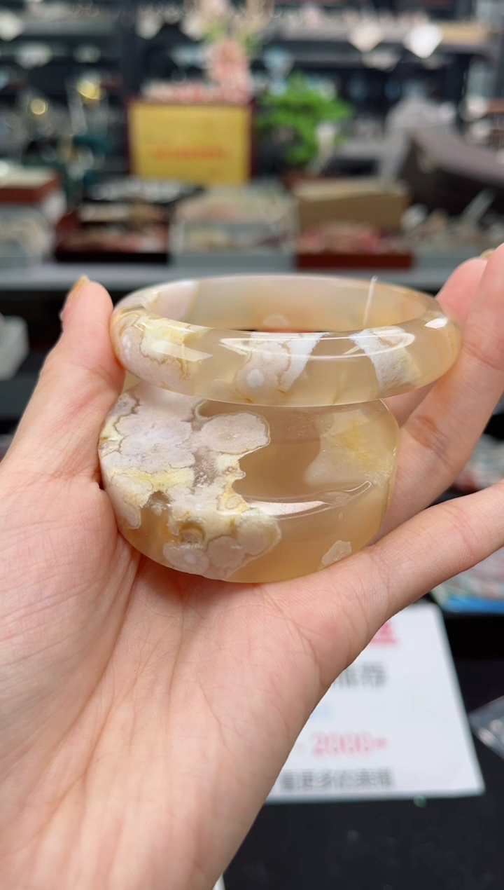 【闪购商品】石英质玉手镯未镶嵌60圈口（赠品镯心）3176087