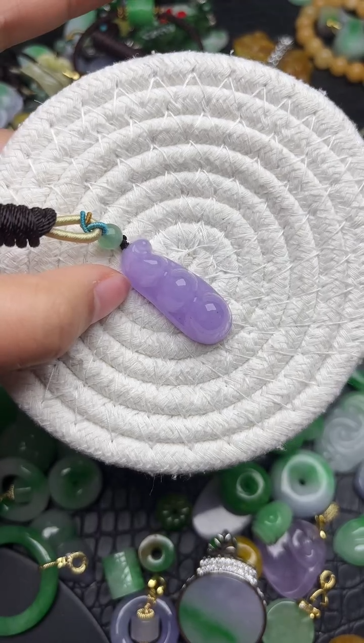 颈饰未镶嵌翡翠缅甸翡翠吊坠