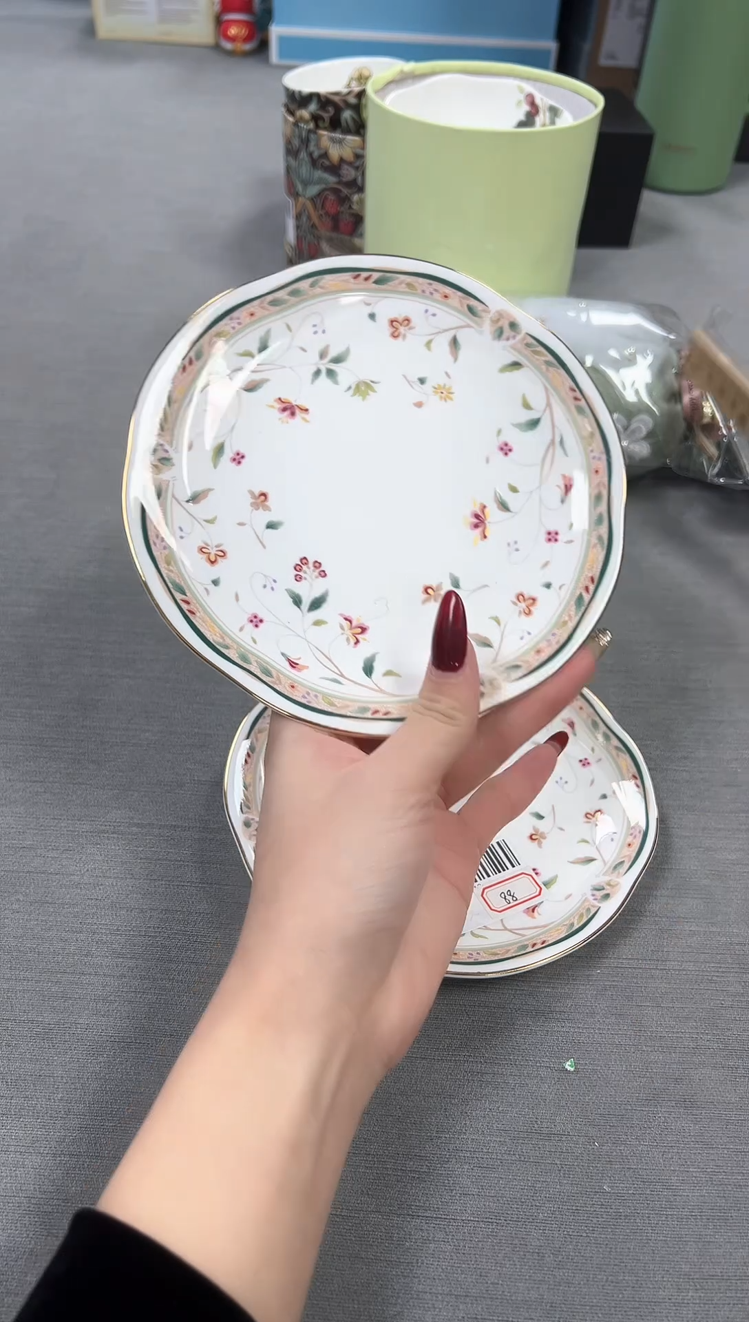 【闪购商品】瓷片新号开播不计成本欢迎点菜！