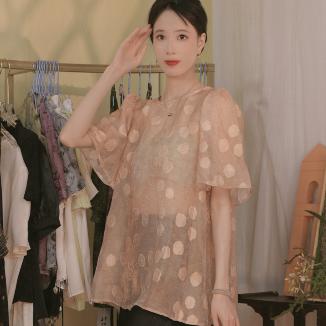 墨叠2025夏季新款设计感法式复古宽松显瘦圆领泡泡袖衬衫女1133