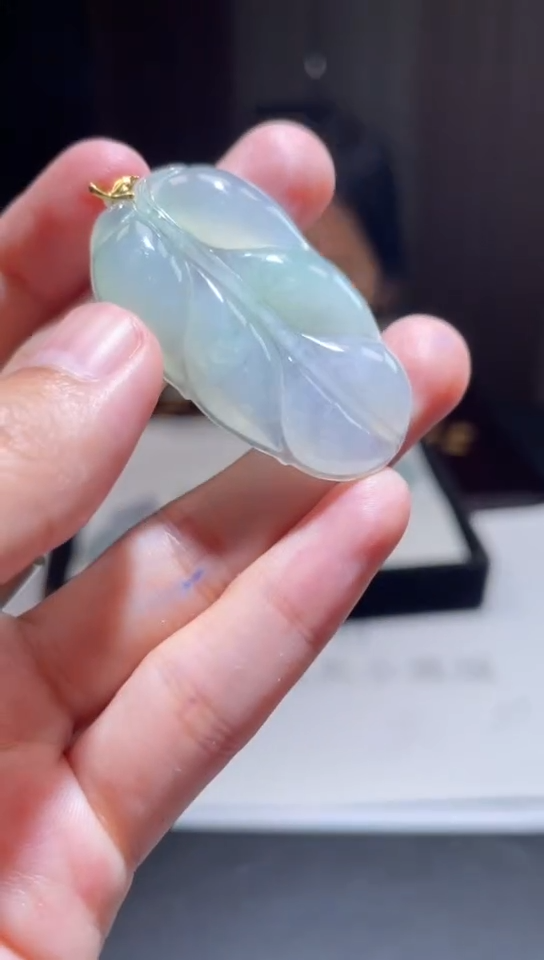 18K金镶嵌挂件翡翠翡翠A货