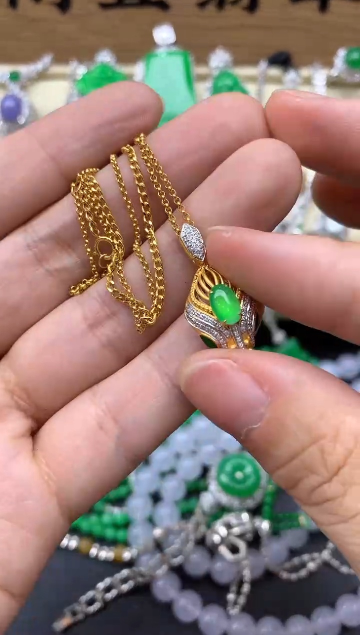 翡翠18K金镶嵌颈饰557-中国好珍宝