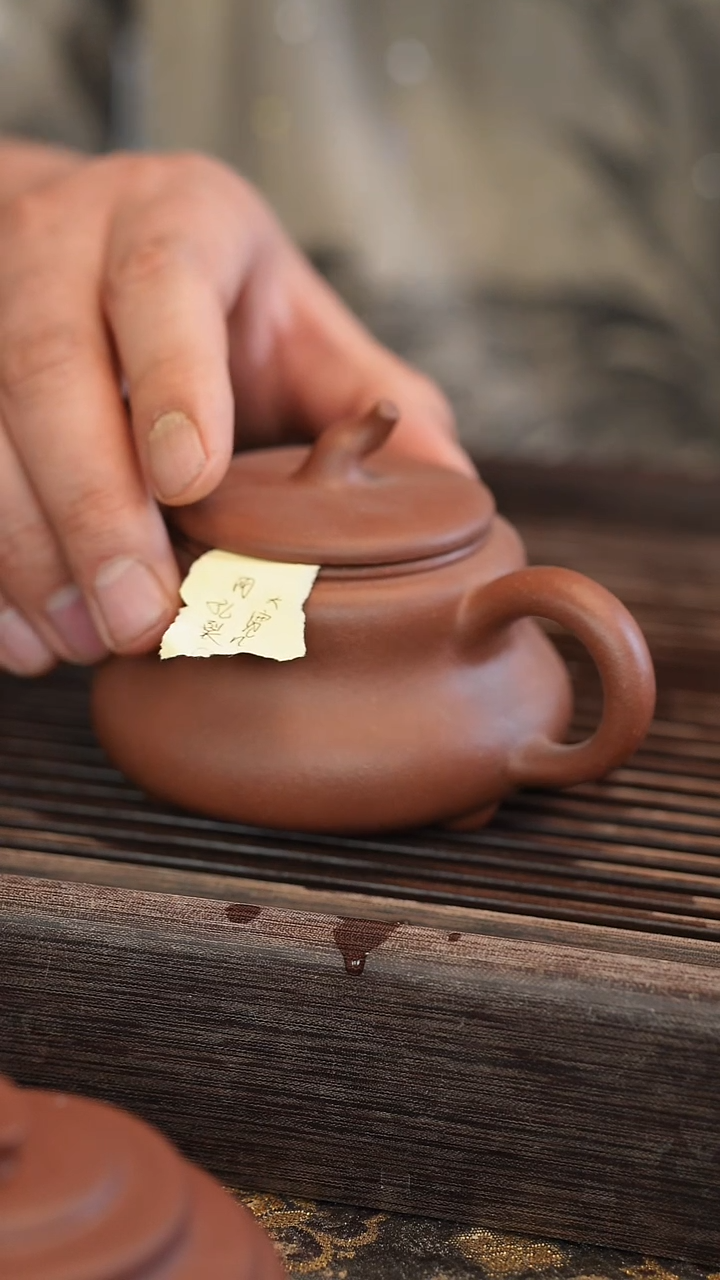 茶壶紫砂200cc 宽口 网孔裂