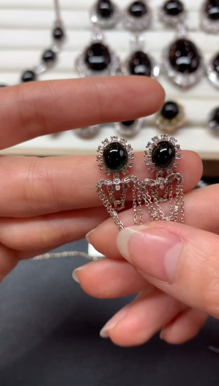 【闪购商品】翡翠耳饰18K金镶嵌S63|6800