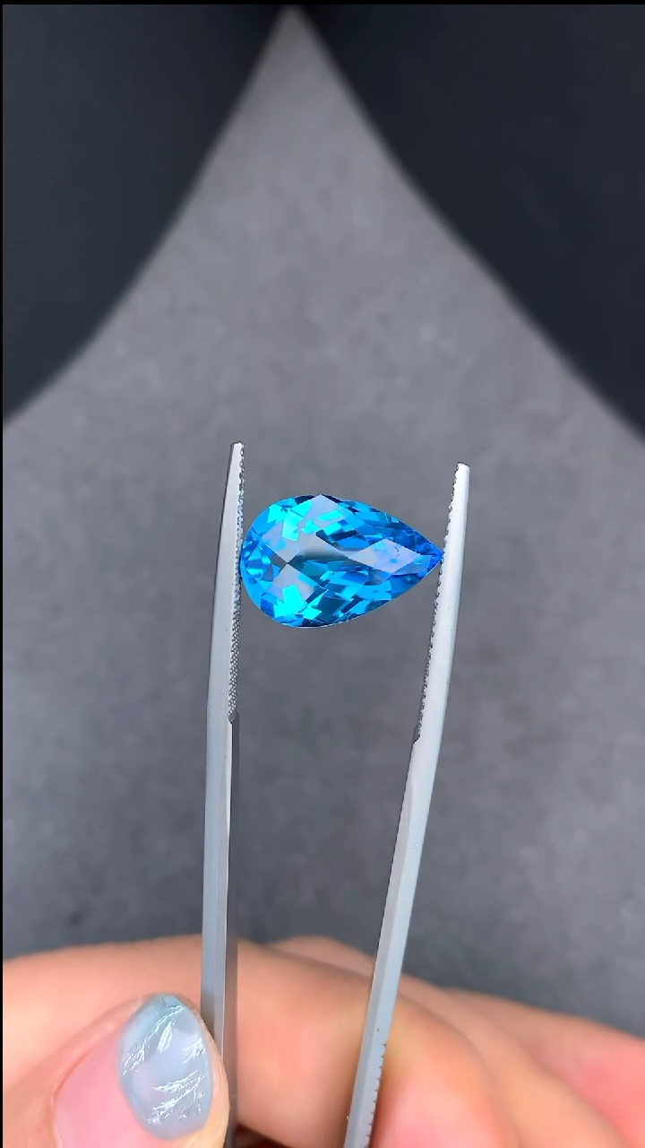 【闪购商品】托帕石裸石未镶嵌7.65克拉