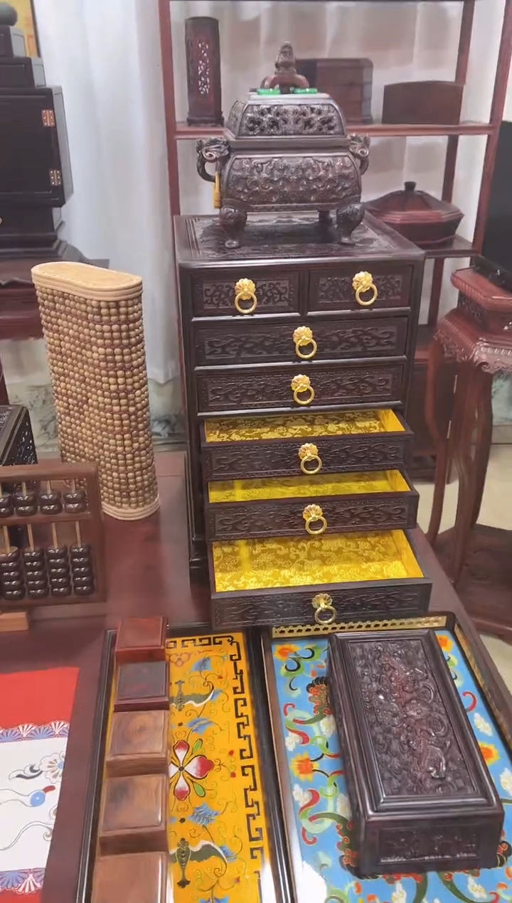 红酸枝木类成套家具红酸枝七斗柜