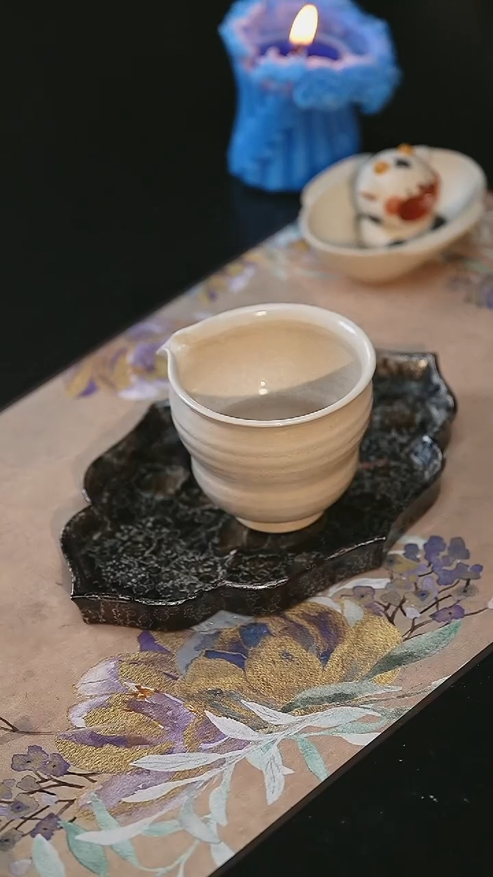 福禄公道杯  白段草木灰釉福禄公道杯  白段草木灰釉