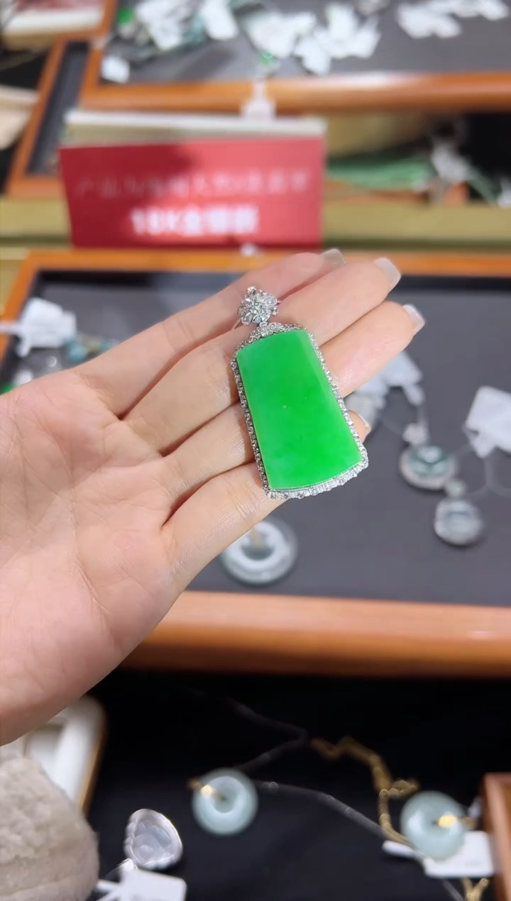 【闪购商品】翡翠颈饰18K金镶嵌DFZ0307-7