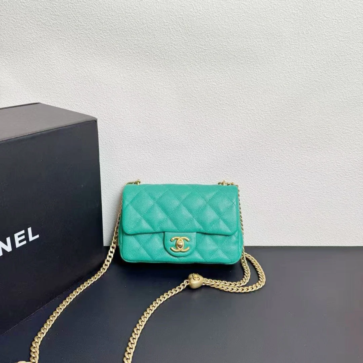 99新 Chanel/香奈儿 98新 奢总管/爱心金球方胖子包/芯片