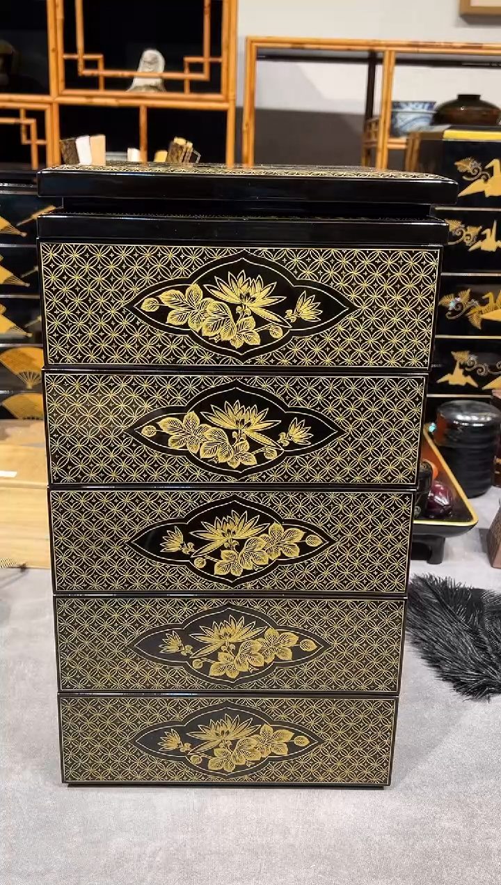 满沈金雕刻 双盖五段